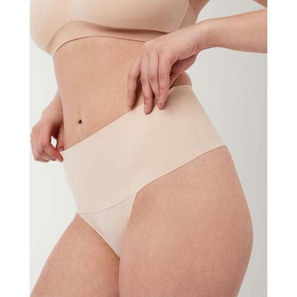 SPANX Women's Spanx Undie-tectable Soft Nude Thong Size Medium - Picture 1 of 10